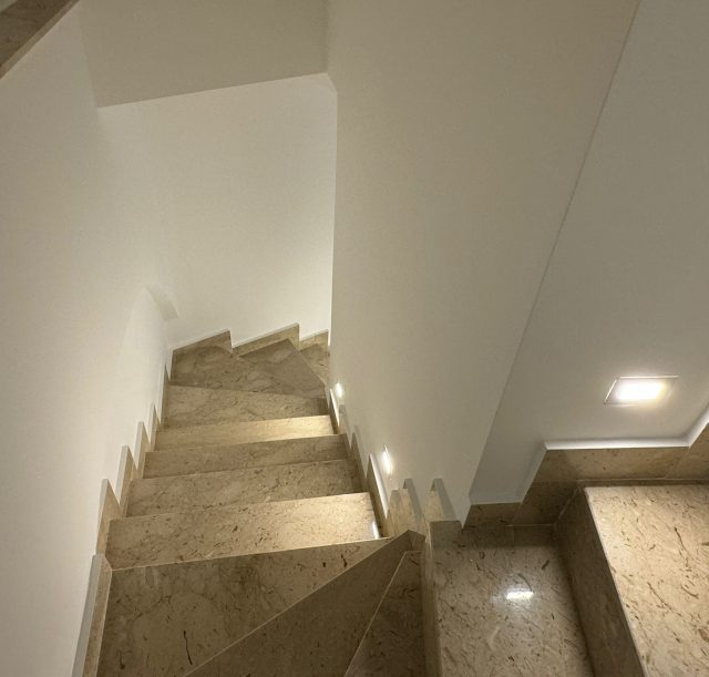 Scala in cemento armato (1)