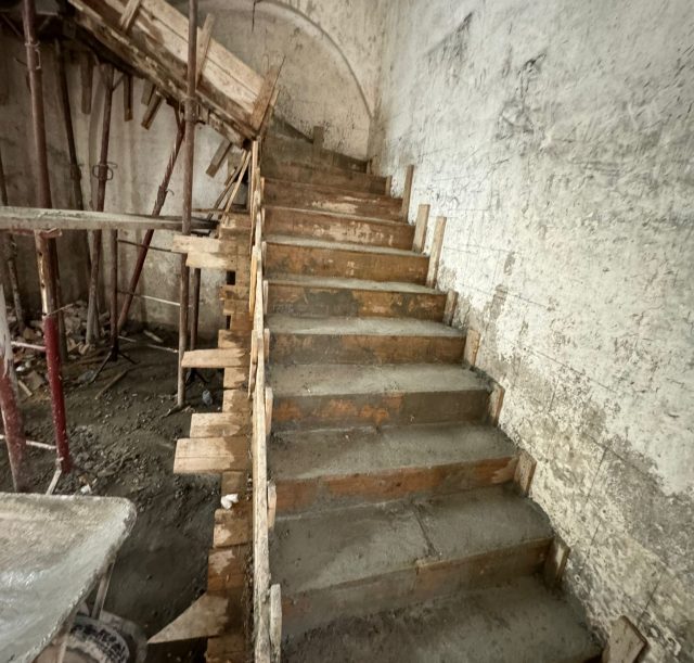 Scala in cemento armato (5)